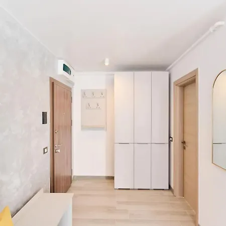 Apartment Onix By Euxin Navodari